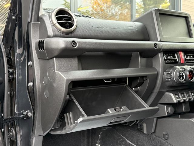 ジムニーノマド FC ZEUS製バンパーカバー・フェンダートリム・ボンネットフード・フロントグリル・ボンネットプロテクター・リアウィング・2本出しマフラー 16インチAW(背面タイヤ付)(29枚目)