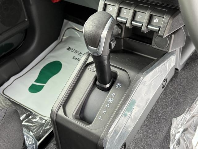 ジムニーノマド FC ZEUS製バンパーカバー・フェンダートリム・ボンネットフード・フロントグリル・ボンネットプロテクター・リアウィング・2本出しマフラー 16インチAW(背面タイヤ付)(43枚目)