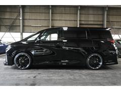 当社は新車ベースに新品のエアロ・ローダウンでカスタムしたコンプリートカーを販売しています。新車なので、ボディーカラー・メーカーオプション等の変更も可能です。 2
