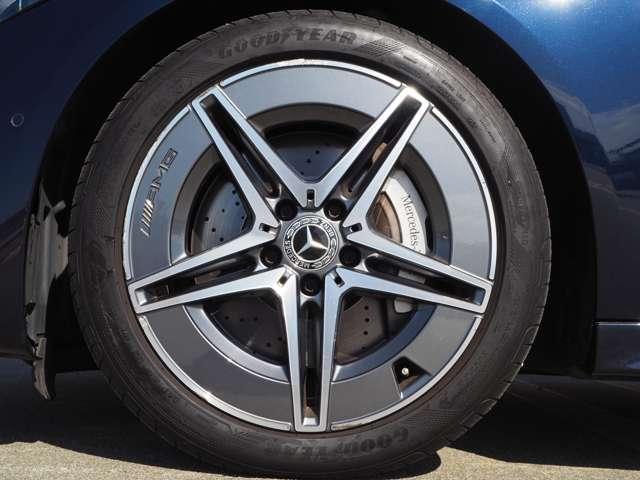 Ｃクラスステーションワゴン Ｃ２２０ｄ　ワゴンアバンギャルド　ＡＭＧライン　禁煙　ユーザー買取　ワンオーナー　パノラマサンルーフ　レザーシート　ＡＭＧラインエクステリア　ＡＲナビゲーション　ヘッドアップディスプレイ　フルセグＴＶ　ＡＰＰＬＥ　ＣＡＲ　ＰＬＡＹ　パワーバックドア（12枚目）
