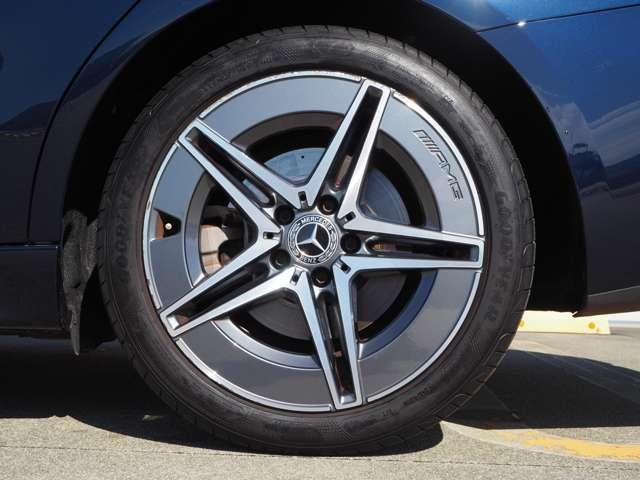 Ｃクラスステーションワゴン Ｃ２２０ｄ　ワゴンアバンギャルド　ＡＭＧライン　禁煙　ユーザー買取　ワンオーナー　パノラマサンルーフ　レザーシート　ＡＭＧラインエクステリア　ＡＲナビゲーション　ヘッドアップディスプレイ　フルセグＴＶ　ＡＰＰＬＥ　ＣＡＲ　ＰＬＡＹ　パワーバックドア（13枚目）