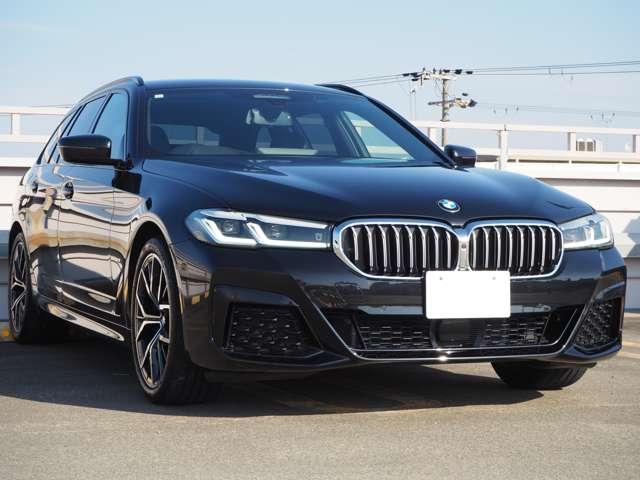 ５シリーズ ５２３ｉツーリング　Ｍスポーツ　ブラックレザーシート　１９インチアルミ　ＬＣＩモデル　パワーシート　全席シートヒーター　ＡＣＣ　ヘッドアップディスプレイ　オートライト　オートトランク　ＬＥＤヘッドライト　ＬＥＤテール　フルセグＴＶ（3枚目）