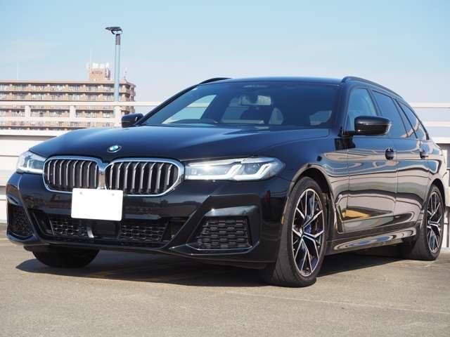 ５シリーズ ５２３ｉツーリング　Ｍスポーツ　ブラックレザーシート　１９インチアルミ　ＬＣＩモデル　パワーシート　全席シートヒーター　ＡＣＣ　ヘッドアップディスプレイ　オートライト　オートトランク　ＬＥＤヘッドライト　ＬＥＤテール　フルセグＴＶ（4枚目）