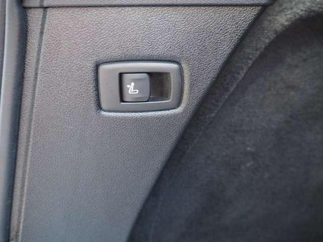 ５シリーズ ５２３ｉツーリング　Ｍスポーツ　ブラックレザーシート　１９インチアルミ　ＬＣＩモデル　パワーシート　全席シートヒーター　ＡＣＣ　ヘッドアップディスプレイ　オートライト　オートトランク　ＬＥＤヘッドライト　ＬＥＤテール　フルセグＴＶ（13枚目）