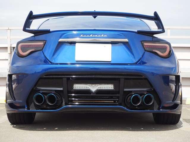 ８６ ＧＴ　ケンウッド　フローティングナビ　フルセグ　リアカメラ　リアスポイラー　１８インチＷＯＲＫアルミホイール　ＫＵＨＬ　ＲＡＣＩＮＧ　スラッシュ４テールマフラーフラップタイプエアロ　リアディフューザー（2枚目）
