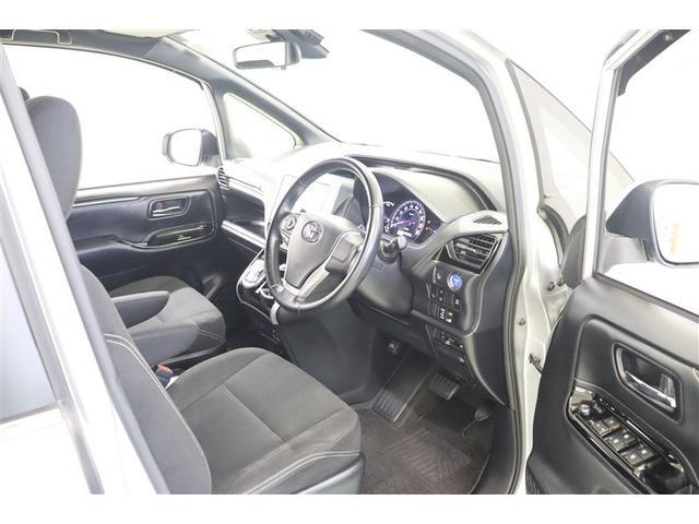 エスクァイア ハイブリッドＸｉ　オートクルーズ　盗難防止システム　ダブルエアコン　Ｂカメラ　ドラレコ　パワーウィンドウ　ＬＥＤライト　フルセグ地デジＴＶ　ＥＴＣ車載器　エアバッグ　ナビ＆ＴＶ　メモリーナビ　ＡＢＳ　オートエアコン（25枚目）