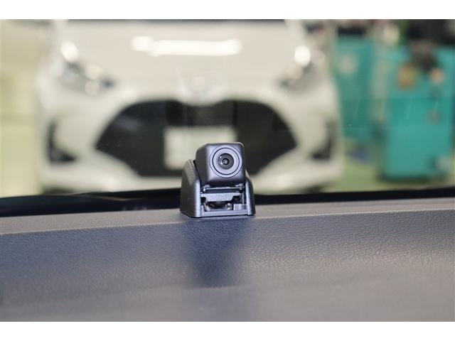 車内撮影用ドラレコも搭載。万が一の場合、自分が安全確認をきちんとしていたことや、例えばスマホなどを操作せず法令順守していたこと等が記録できます。したがって、自分の無実を証明するのに大いに役立ちます。