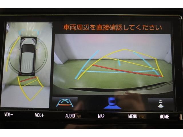 ハンドル操作に連動してガイドラインが変化するバックカメラ搭載です。クルマは構造上たくさんの死角がありますので、とても便利な機能ですね。あくまで補助の為の装備ですのでバックは目視での確認が大事ですよ！
