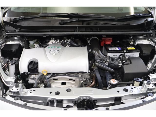 もちろん、エンジンルームの汚れも綺麗にクリーニングしております！エンジンルームが綺麗ですと、不具合等の発見もしやすく、コンディションのチェックや維持の面でとってもプラスです。