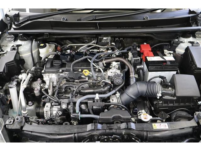 もちろん、エンジンルームの汚れも綺麗にクリーニングしております！エンジンルームが綺麗ですと、不具合等の発見もしやすく、コンディションのチェックや維持の面でとってもプラスです。