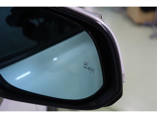 カローラクロス ハイブリッド　Ｚ　電動シート　半革シート　衝突軽減ブレ　メモリーナビ　ＬＥＤライト　オートクルーズコントロール　ミュージックプレイヤー接続可　キーレス　アルミホイール　フルセグＴＶ　ドラレコ　４ＷＤ　スマートキー（12枚目）