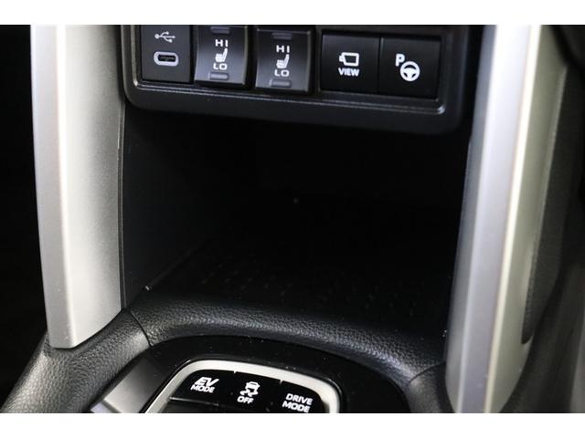カローラクロス ハイブリッド　Ｚ　電動シート　半革シート　衝突軽減ブレ　メモリーナビ　ＬＥＤライト　オートクルーズコントロール　ミュージックプレイヤー接続可　キーレス　アルミホイール　フルセグＴＶ　ドラレコ　４ＷＤ　スマートキー（21枚目）