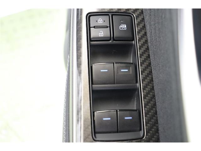 �S�Ă̑����^�]�Ȃ��瑀��ł��܂��B����قړ�����O�ł����A�����ƕs�ւȃA�C�e���ł���ˁB�E�C���h�E���b�N�������Ă��܂��B