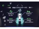 車線はみ出し防止警告【レーンアシスト】、衝突予防および衝突安全システム【ＰＣＳ】で安心を。障害物や歩行者などを検知、警告してくれる【クリアランスソナー】がトラブルを未然に防ぐサポートをしてくれます。