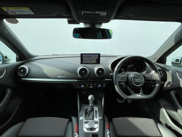 スポーツバック30TFSI スポーツ Sラインパッケージ/純正HDDナビ・フルセグ/禁煙車/ACC/ETC2.0/アシスタンスPKG/Bカメラ/シートヒーター/スペアキー/Aストップ/コンビニエンスPKG/純正18インチアルミ/点検整備付(3枚目)