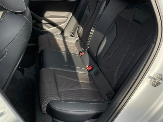 スポーツバック30TFSI スポーツ Sラインパッケージ/純正HDDナビ・フルセグ/禁煙車/ACC/ETC2.0/アシスタンスPKG/Bカメラ/シートヒーター/スペアキー/Aストップ/コンビニエンスPKG/純正18インチアルミ/点検整備付(15枚目)