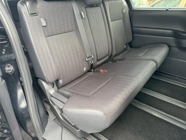TOYOTA VOXY S-G Best Japan Spec Recon Car for Import Malaysia
