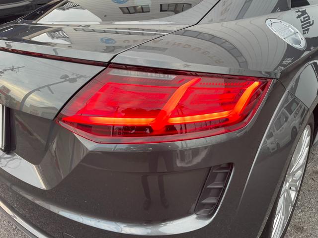 ＴＴクーペ ４０ＴＦＳＩ　Ｓラインパッケージ　ユーザー買取車　Ｓラインパッケージ　マトリクスＬＥＤ　禁煙車　バーチャルコックピット　Ｂカメラ　スペアキー　取説保証書付　ＥＴＣ　前ドラレコ　クルコン　ＢＳＭ　Ｂホールド　パワーシート　点検整備付（41枚目）