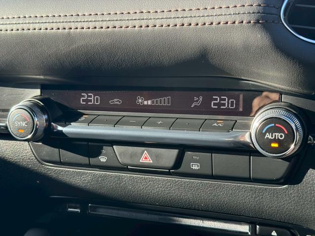 ＭＡＺＤＡ３ファストバック １５Ｓツーリング　禁煙車　純正ナビ　フルセグ　パノラマビューモニター　置くだけ充電　ＥＴＣ　ドライブレコーダー　ブラインドスポットモニター　ヘッドアップディスプレイ　ブレーキホールド　純正アルミホイール　点検整備付（32枚目）