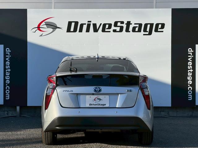 プリウス Ａ　禁煙車　純正ナビ　Ｂｌｕｅｔｏｏｔｈ　ＥＴＣ　バックカメラ　アダプティブクルーズ　オートハイビーム　パーキングアシスト　衝突軽減ブレーキ　ＬＥＤヘッドライト　純正アルミ　ドライブレコーダー　車検整備付（10枚目）