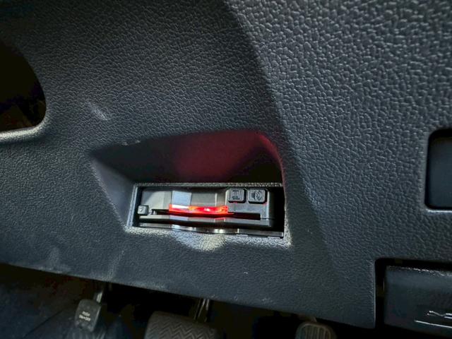 プリウス Ａ　禁煙車　純正ナビ　Ｂｌｕｅｔｏｏｔｈ　ＥＴＣ　バックカメラ　アダプティブクルーズ　オートハイビーム　パーキングアシスト　衝突軽減ブレーキ　ＬＥＤヘッドライト　純正アルミ　ドライブレコーダー　車検整備付（33枚目）