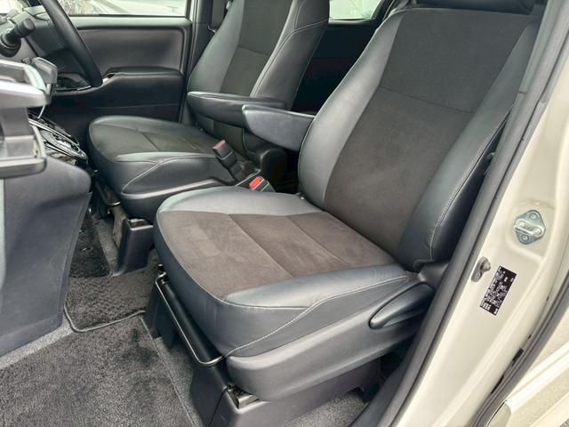 TOYOTA NOAH SI WxB
