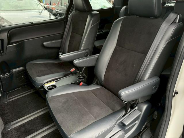 TOYOTA NOAH SI WxB