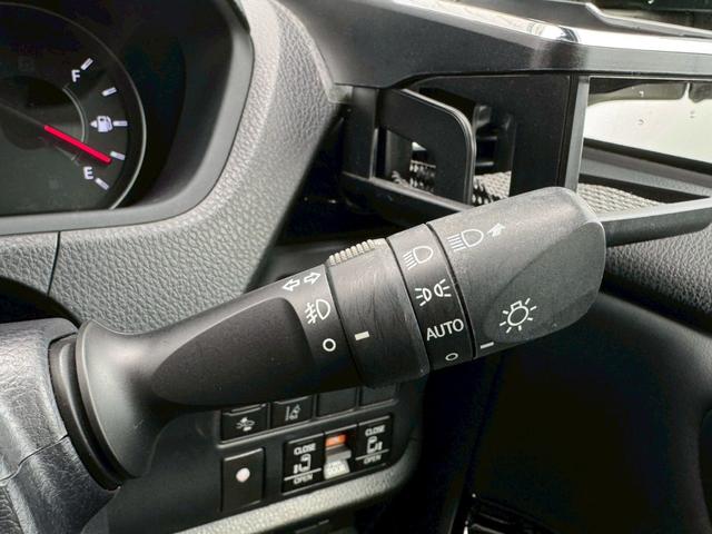 TOYOTA NOAH SI WxB