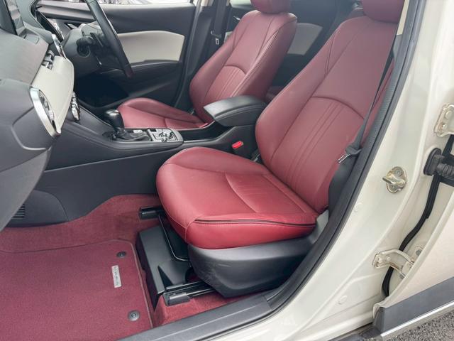 CX-3 15S 100周年特別記念車 禁煙 純正ナビ 赤革シート BOSEサウンド フルセグ 全周囲カメラ シートヒーター ステアリングヒーター アダプティブクルーズ パワーシート 衝突軽減ブレーキ BSM HUD ブレーキH 車検整備付(13枚目)