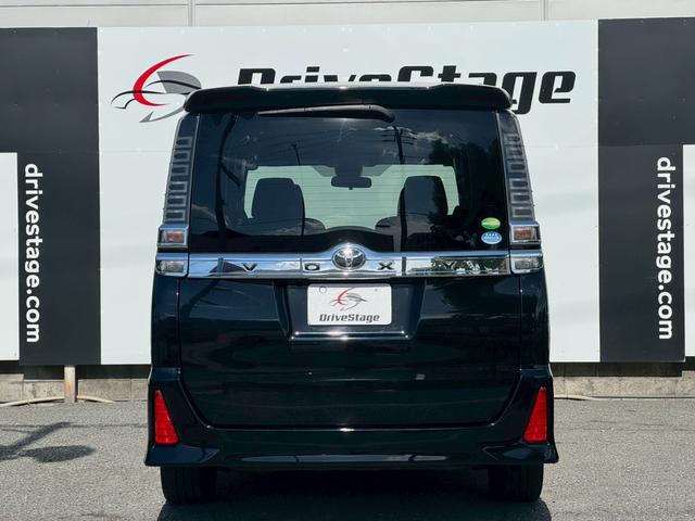 ヴォクシー ZS 禁煙車 純正10インチナビ フルセグ Bluetooth バックカメラ ETC 衝突軽減ブレーキ オートハイビーム レーンキープアシスト パワースライドドア LEDヘッドライト 純正アルミ 点検整備付(11枚目)