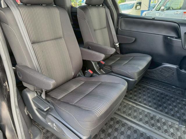 ヴォクシー ZS 禁煙車 純正10インチナビ フルセグ Bluetooth バックカメラ ETC 衝突軽減ブレーキ オートハイビーム レーンキープアシスト パワースライドドア LEDヘッドライト 純正アルミ 点検整備付(15枚目)