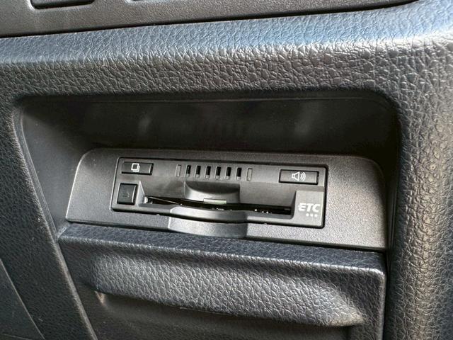 ヴォクシー ZS 禁煙車 純正10インチナビ フルセグ Bluetooth バックカメラ ETC 衝突軽減ブレーキ オートハイビーム レーンキープアシスト パワースライドドア LEDヘッドライト 純正アルミ 点検整備付(23枚目)