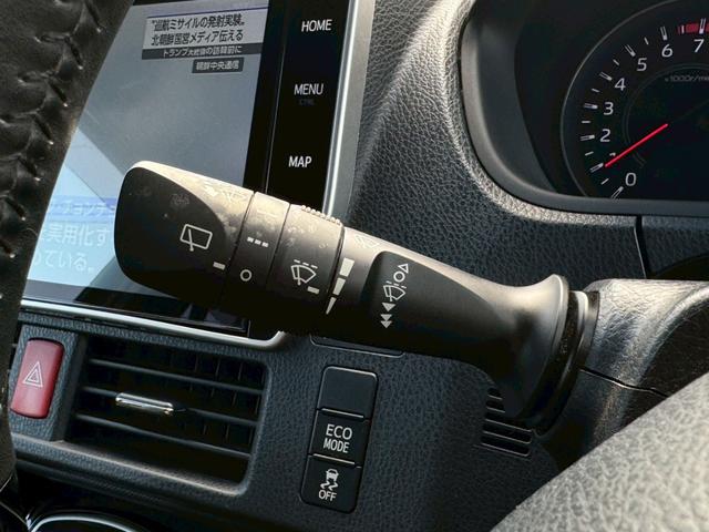 ヴォクシー ZS 禁煙車 純正10インチナビ フルセグ Bluetooth バックカメラ ETC 衝突軽減ブレーキ オートハイビーム レーンキープアシスト パワースライドドア LEDヘッドライト 純正アルミ 点検整備付(27枚目)