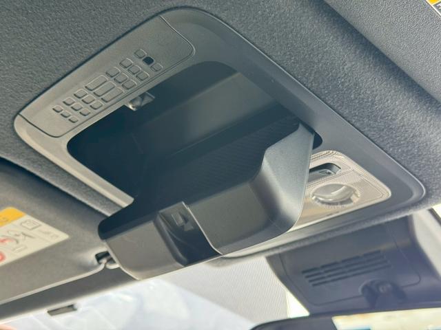 ヴォクシー ZS 禁煙車 純正10インチナビ フルセグ Bluetooth バックカメラ ETC 衝突軽減ブレーキ オートハイビーム レーンキープアシスト パワースライドドア LEDヘッドライト 純正アルミ 点検整備付(33枚目)