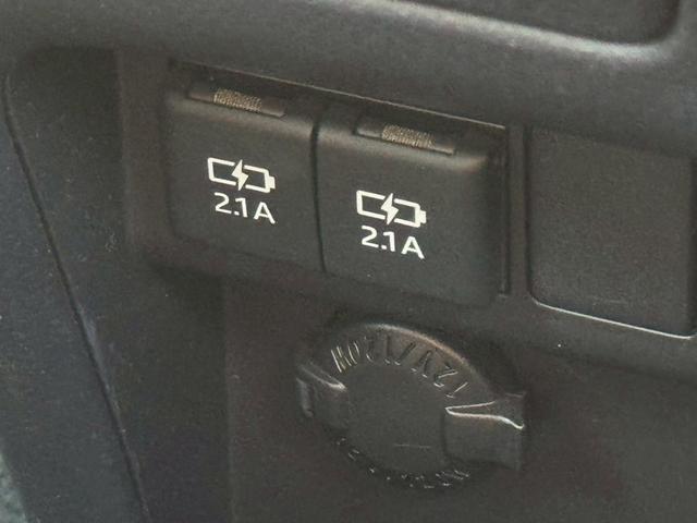 ノア X 後期型 禁煙 社外ナビ Bluetooth DVD フルセグTV USB ETC クルーズコントロール パワースライドドア キーレス LEDヘッド オートライト 8人乗 ウインカーミラー 車検整備付(21枚目)