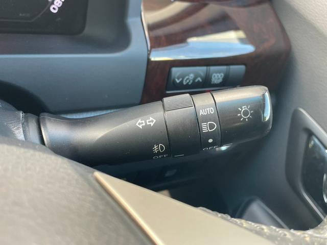 ヴェルファイア 2.4Z 禁煙 オットマンシート 純正SDナビ・フルセグ バックカメラ・サイドカメラ・フロントカメラ 両側電動スライドドア 前後クリアランスソナー ETC BLUETOOTH スペアキー 純正アルミ 車検整備付(21枚目)