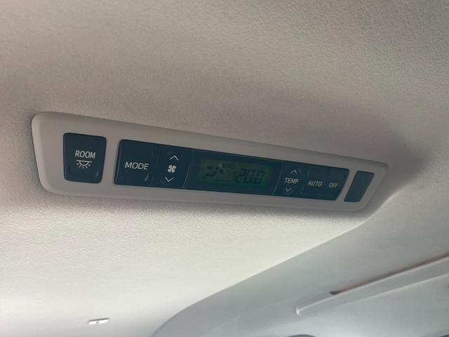 ヴェルファイア 2.4Z 禁煙 オットマンシート 純正SDナビ・フルセグ バックカメラ・サイドカメラ・フロントカメラ 両側電動スライドドア 前後クリアランスソナー ETC BLUETOOTH スペアキー 純正アルミ 車検整備付(24枚目)