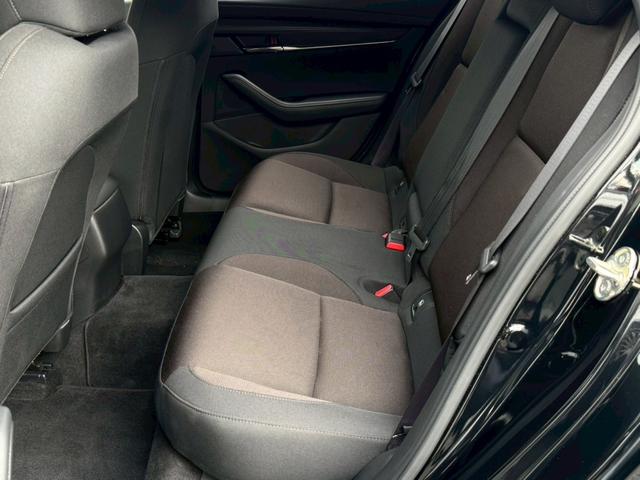 MAZDA3ファストバック 15Sツーリング 禁煙 純正ナビ アラウンドビューモニター ETC 前後ドラレコ アダプティブクルーズコントロール ブラインドスポットモニター ヘッドアップディスプレイ Bホールド 前後クリソナ スペアキー 車検整備付(33枚目)