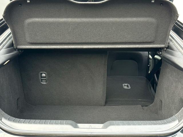 MAZDA3ファストバック 15Sツーリング 禁煙 純正ナビ アラウンドビューモニター ETC 前後ドラレコ アダプティブクルーズコントロール ブラインドスポットモニター ヘッドアップディスプレイ Bホールド 前後クリソナ スペアキー 車検整備付(37枚目)