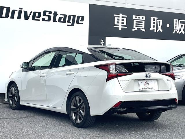 プリウス Ｓツーリングセレクション　禁煙　黒革シート　純正ナビ　バックカメラ　トヨタセーフティセンス　前席シートヒーター　アダプティブクルーズコントロール　前後クリアランスソナー　ＥＴＣ　スペアキー　取説保証書付　純正アルミ　点検整備付（8枚目）