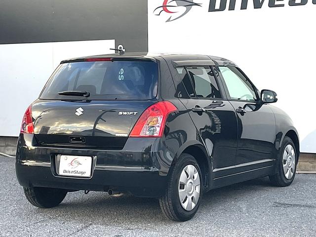 スイフト スタイルＬ　ユーザー買取　走行距離４万ｋｍ未満　禁煙　前席シートヒーター　ナビ　ＣＤ・ＤＶＤ再生可　ＥＴＣ　オートエアコン　電動格納ミラー　ヒーテッドドアミラー　取説保証書付　スマートキー　スペアキー　点検整備付（6枚目）