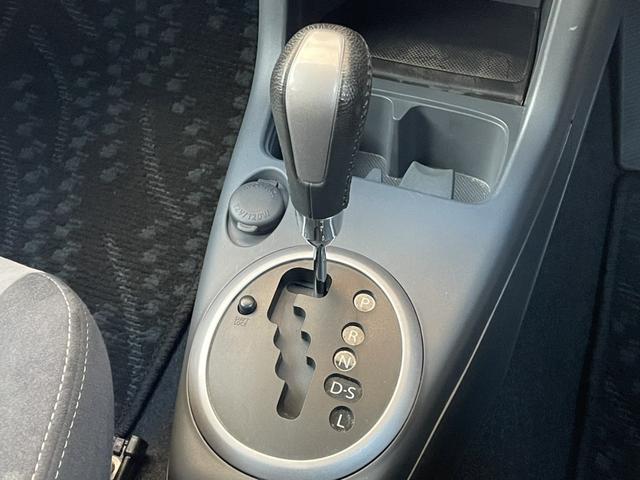 スイフト スタイルＬ　ユーザー買取　走行距離４万ｋｍ未満　禁煙　前席シートヒーター　ナビ　ＣＤ・ＤＶＤ再生可　ＥＴＣ　オートエアコン　電動格納ミラー　ヒーテッドドアミラー　取説保証書付　スマートキー　スペアキー　点検整備付（24枚目）