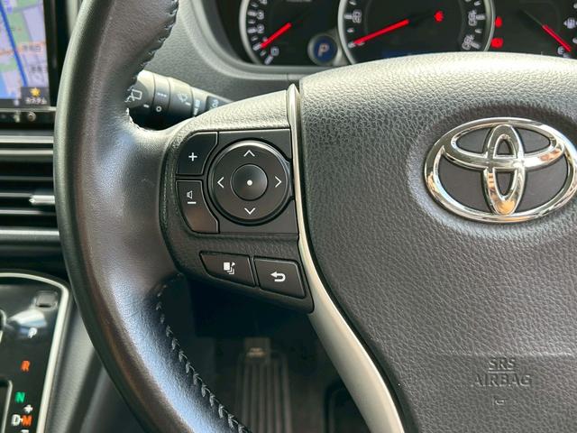 ヴォクシー ZS 煌 禁煙車 社外9インチナビ バックカメラ ETC Bluetooth 両側電動スライドドア 純正16インチアルミ LEDヘッドライト 7人乗り プッシュスタート スマートキー 車検整備付き(19枚目)