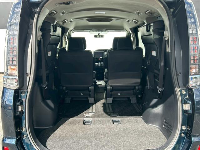 ヴォクシー ZS 煌 禁煙車 社外9インチナビ バックカメラ ETC Bluetooth 両側電動スライドドア 純正16インチアルミ LEDヘッドライト 7人乗り プッシュスタート スマートキー 車検整備付き(34枚目)
