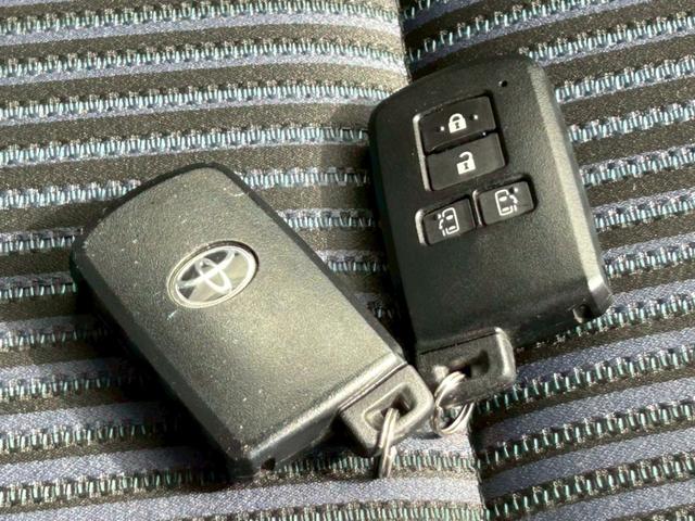 ヴォクシー ZS 煌 禁煙車 社外9インチナビ バックカメラ ETC Bluetooth 両側電動スライドドア 純正16インチアルミ LEDヘッドライト 7人乗り プッシュスタート スマートキー 車検整備付き(40枚目)