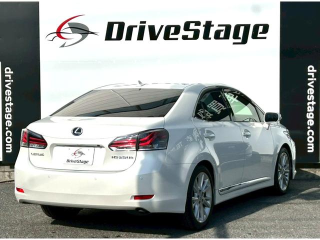 ＨＳ ＨＳ２５０ｈ　バージョンＩ　禁煙車　黒本革パワーシート　シートエアコン　純正ナビＴＶ　バックカメラ　ＥＴＣ　Ｂｌｕｅｔｏｏｔｈ　オートクルーズ　ＬＥＤヘッドライト　純正１８インチアルミ　クリアランスソナー　車検整備付き（7枚目）