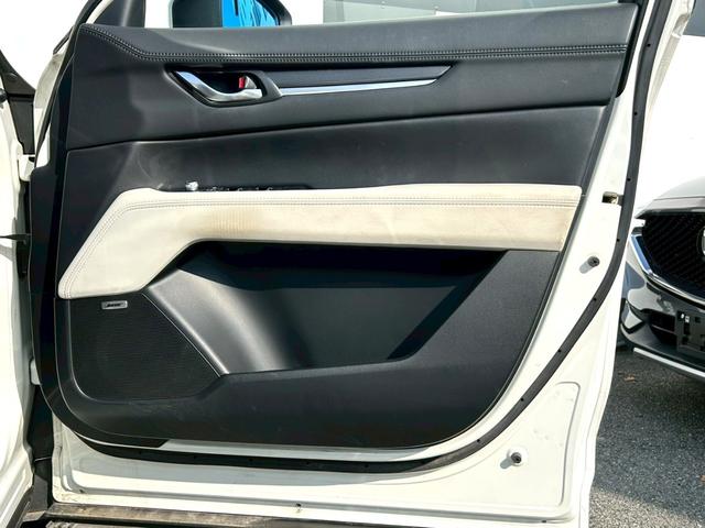 CX-5 25T 100周年特別記念車 禁煙車 衝突軽減ブレーキ 追従機能 4WD 純正ナビTV 全方位カメラ ETC BOSEサウンド 前後ドラレコ 赤本革シート シートヒータ ハンドルヒーター 純正19アルミ HUD BSM 車検整備付(31枚目)