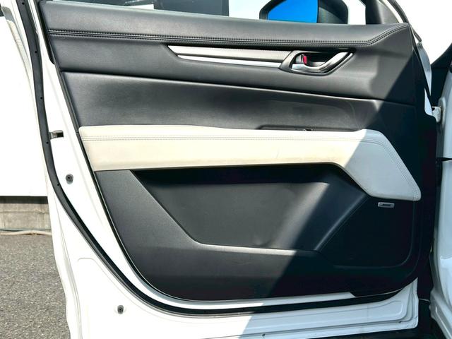 CX-5 25T 100周年特別記念車 禁煙車 衝突軽減ブレーキ 追従機能 4WD 純正ナビTV 全方位カメラ ETC BOSEサウンド 前後ドラレコ 赤本革シート シートヒータ ハンドルヒーター 純正19アルミ HUD BSM 車検整備付(32枚目)