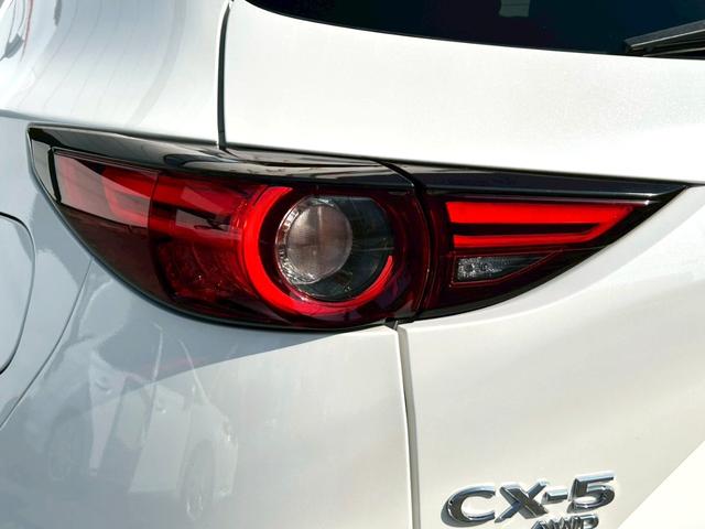 CX-5 25T 100周年特別記念車 禁煙車 衝突軽減ブレーキ 追従機能 4WD 純正ナビTV 全方位カメラ ETC BOSEサウンド 前後ドラレコ 赤本革シート シートヒータ ハンドルヒーター 純正19アルミ HUD BSM 車検整備付(52枚目)