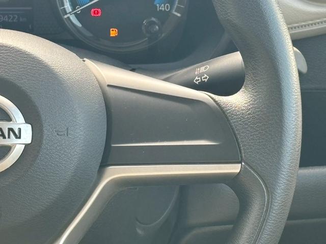 デイズ Ｘ　禁煙車　インテリキー　ＵＳＢ接続可　アイドリングストップ　前席シートヒーター　バックカメラ　プッシュスタート　前後クリアランスソナー　エマージェンシーブレーキ　ＣＤオーディオ　純正アルミ　車検整備付（12枚目）